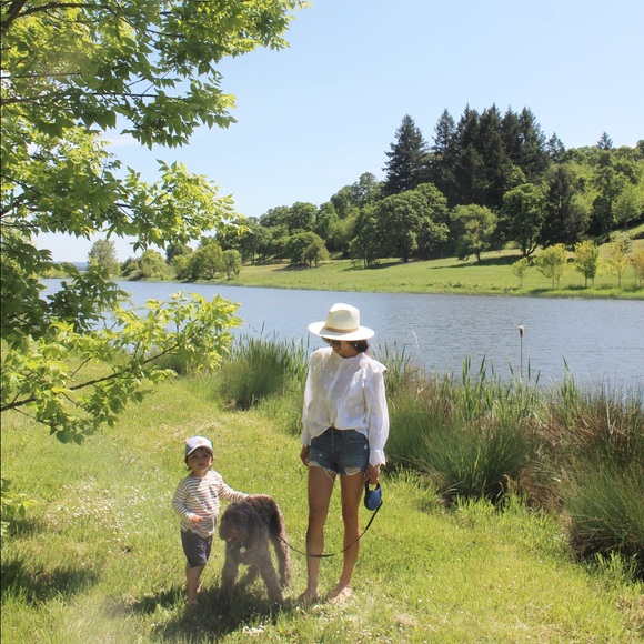 Meet your Posher, Danika - Picture 6 of 8